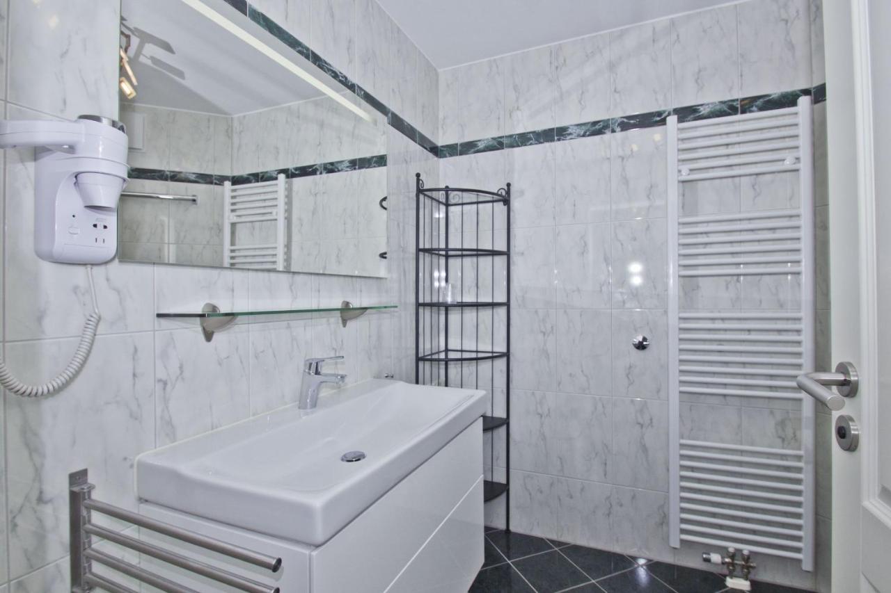 גוהרן Mit Meerblick Und Balkon, Gratis Nutzung Vom Ahoi Erlebnisbad Und Sauna In Sellin - Meeresblick Fewo 33 מראה חיצוני תמונה